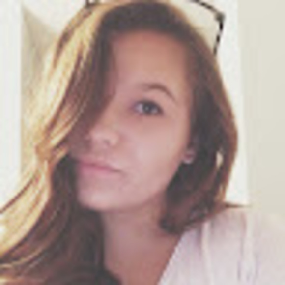 Meet your Posher, Amy - Picture 1 of 1